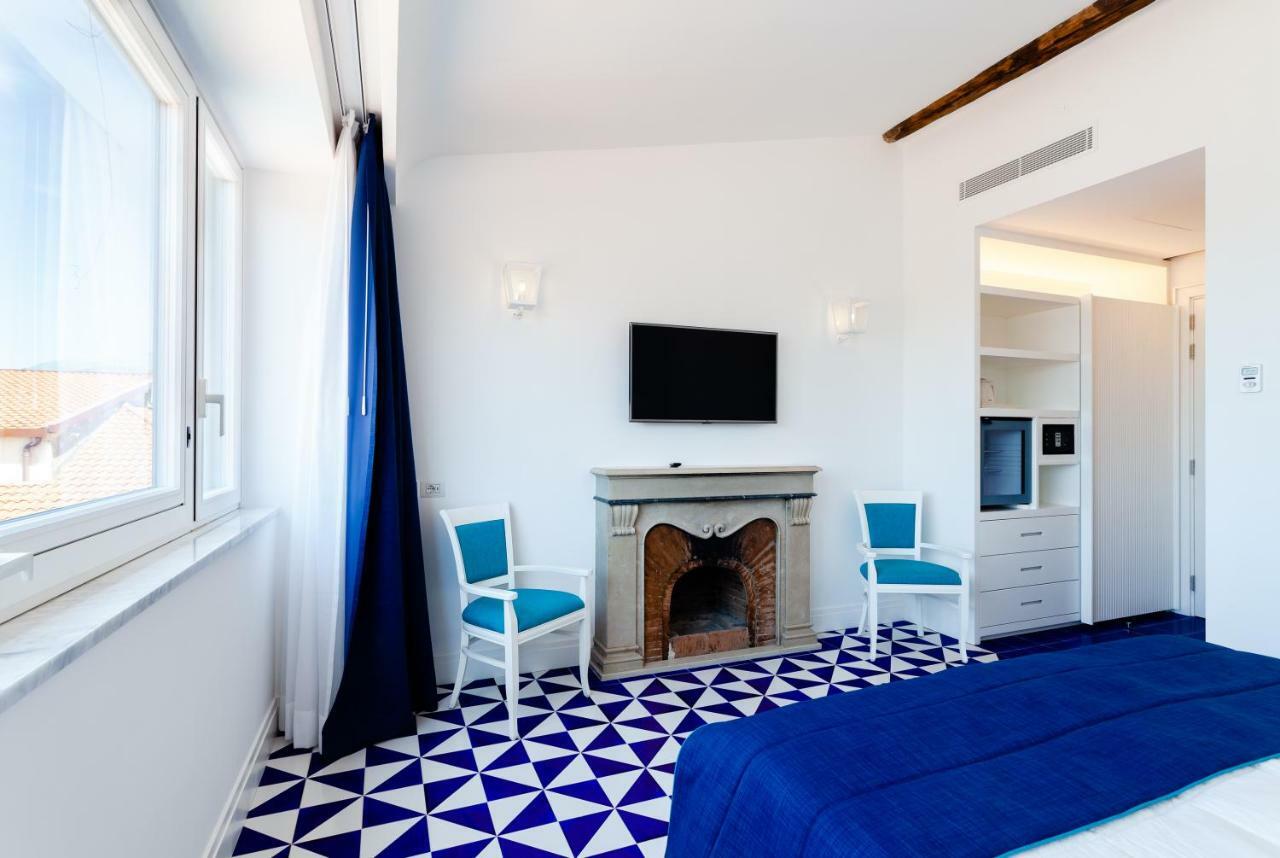 Maison Blu - Intimate Guesthouse Sorrento Esterno foto